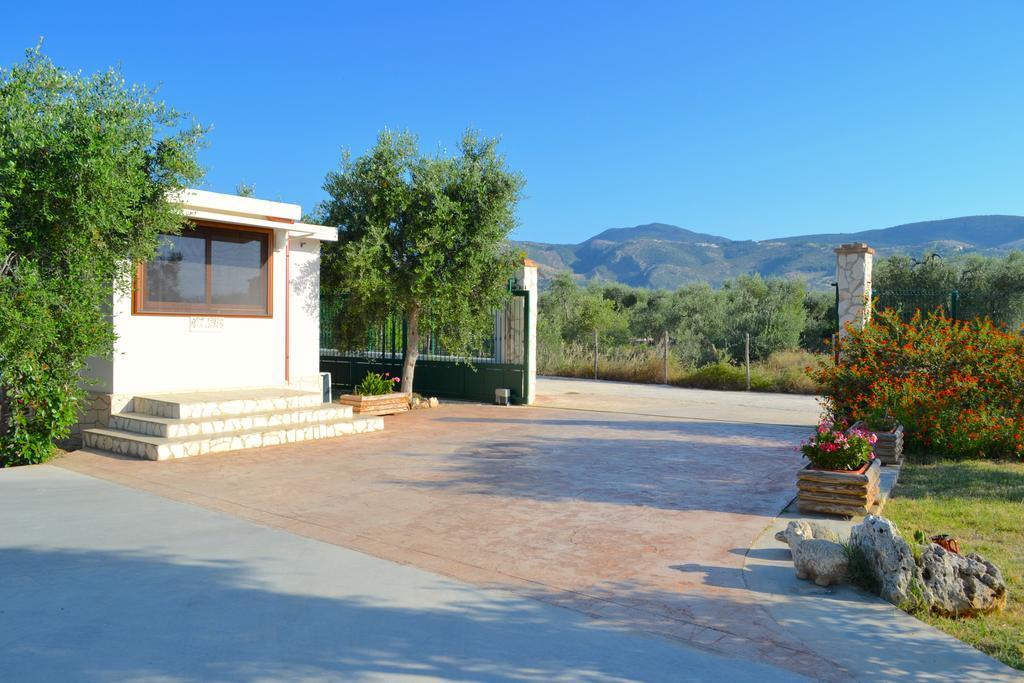 Agriturismo Antichi Ulivi 마티나타 외부 사진